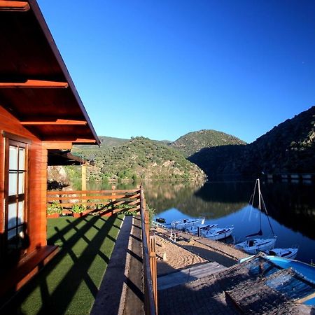 Douro Yacht Charter & Bungalows São João da Pesqueira Kültér fotó