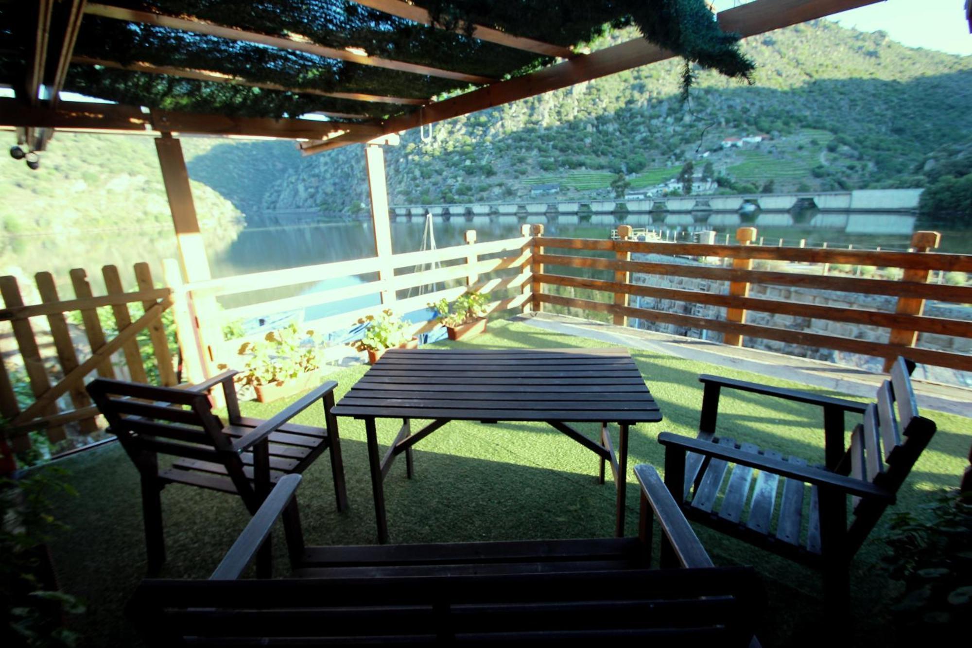 Douro Yacht Charter & Bungalows São João da Pesqueira Szoba fotó